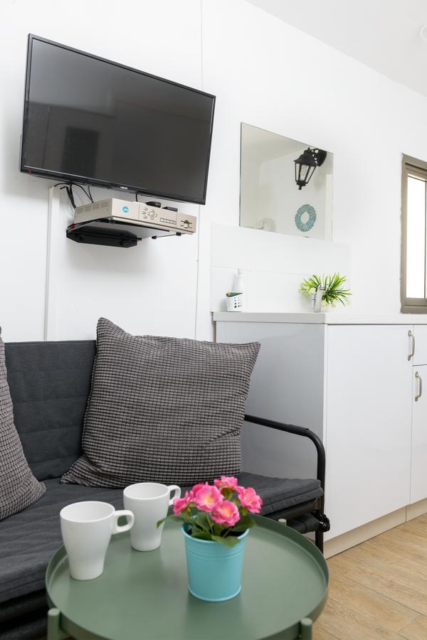 תל אביב Studio & Apartments On The Beach By Aspentlv מראה חיצוני תמונה