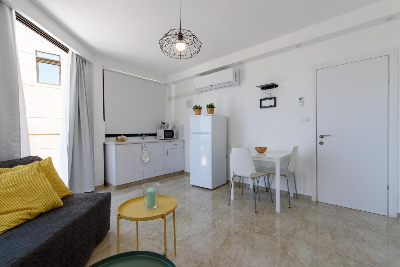 תל אביב Studio & Apartments On The Beach By Aspentlv מראה חיצוני תמונה